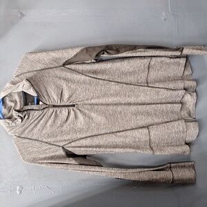 Champion semi fitted top